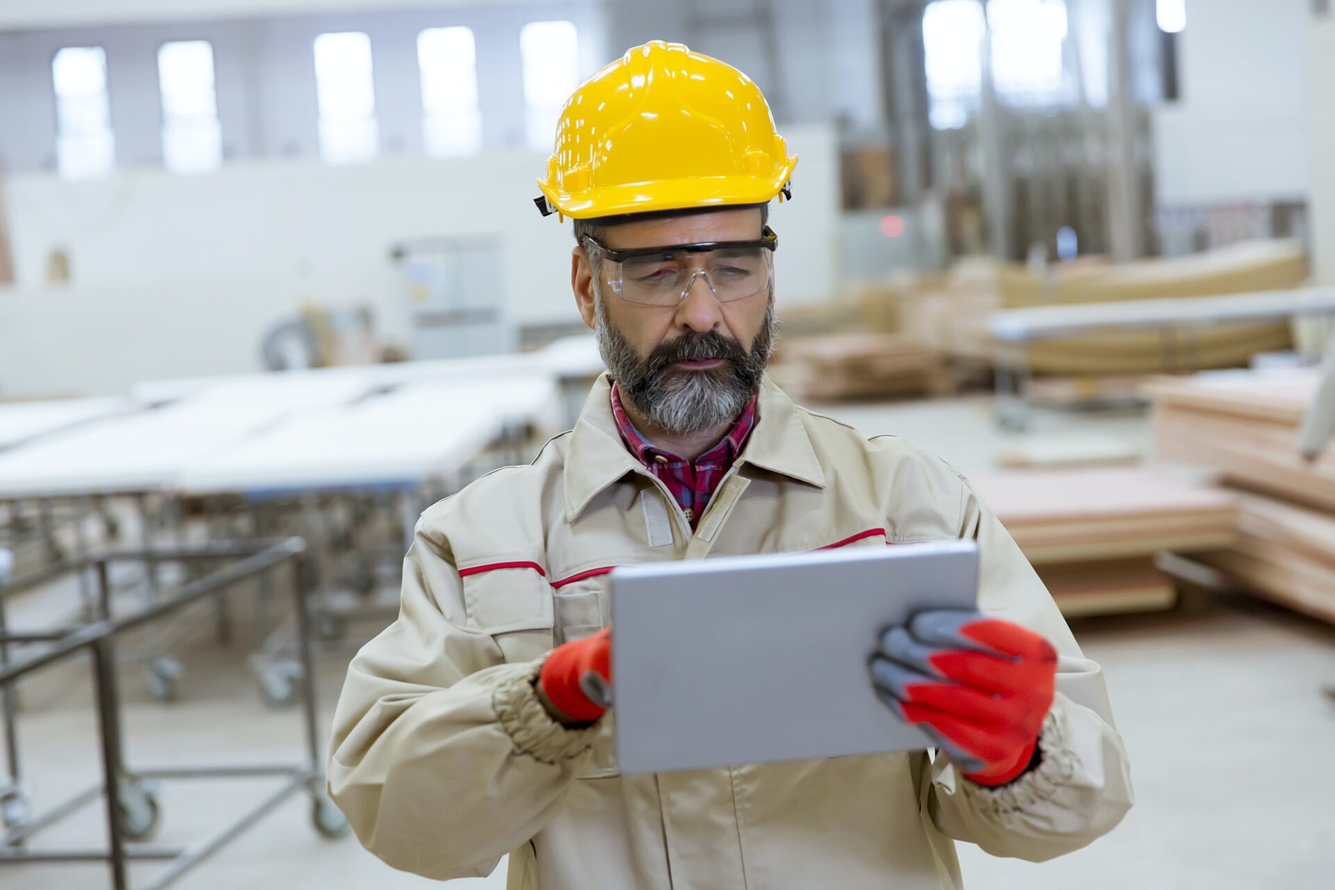 Senior engineer in the factory